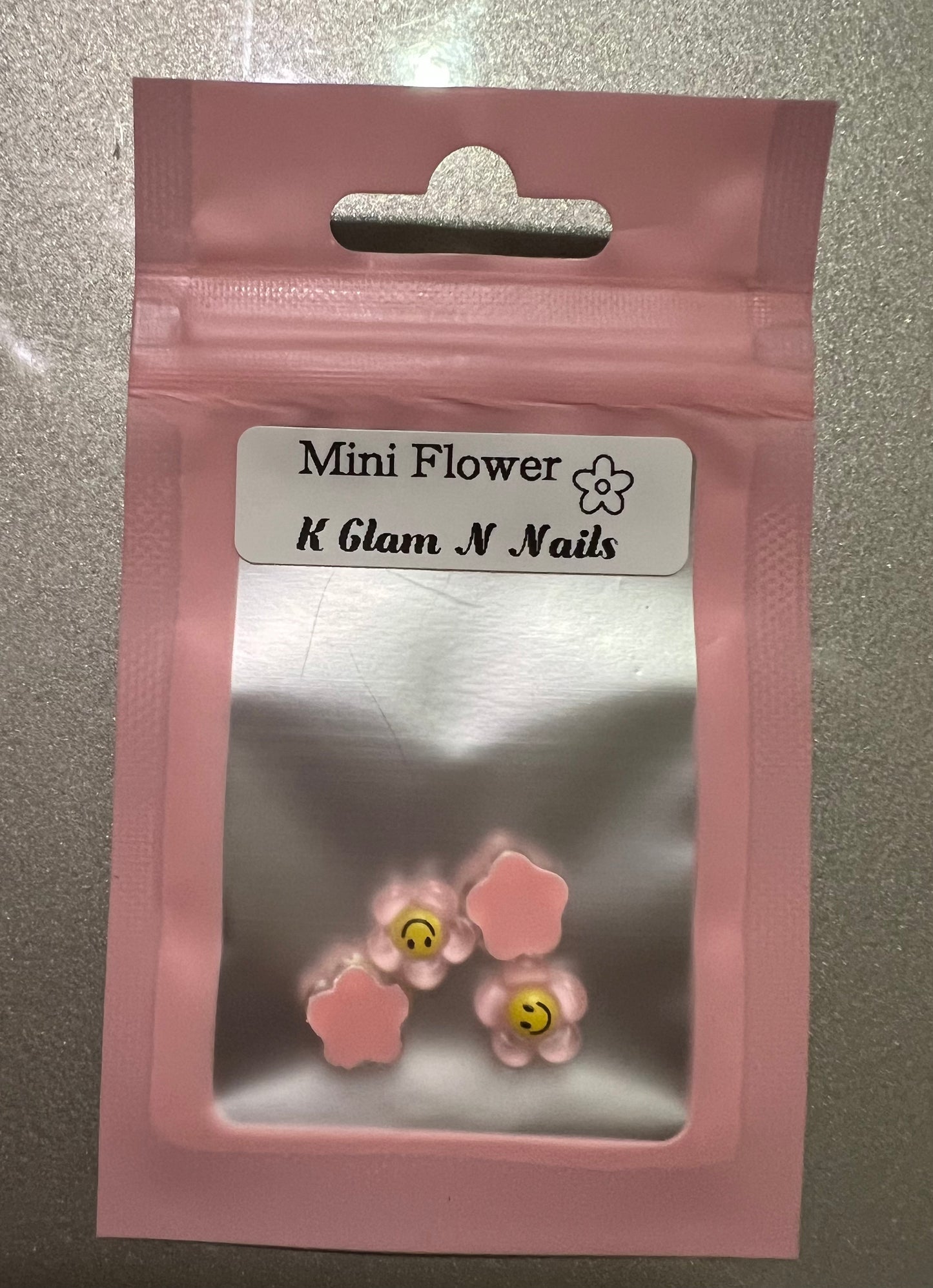 Mini Flowers w/ smile face