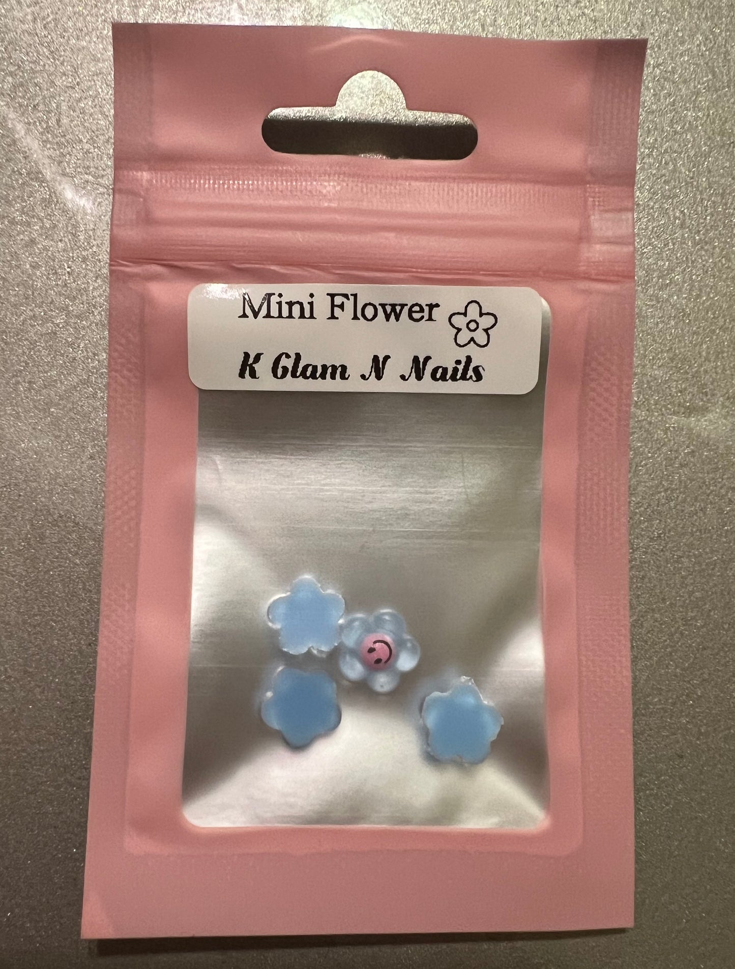 Mini Flowers w/ smile face